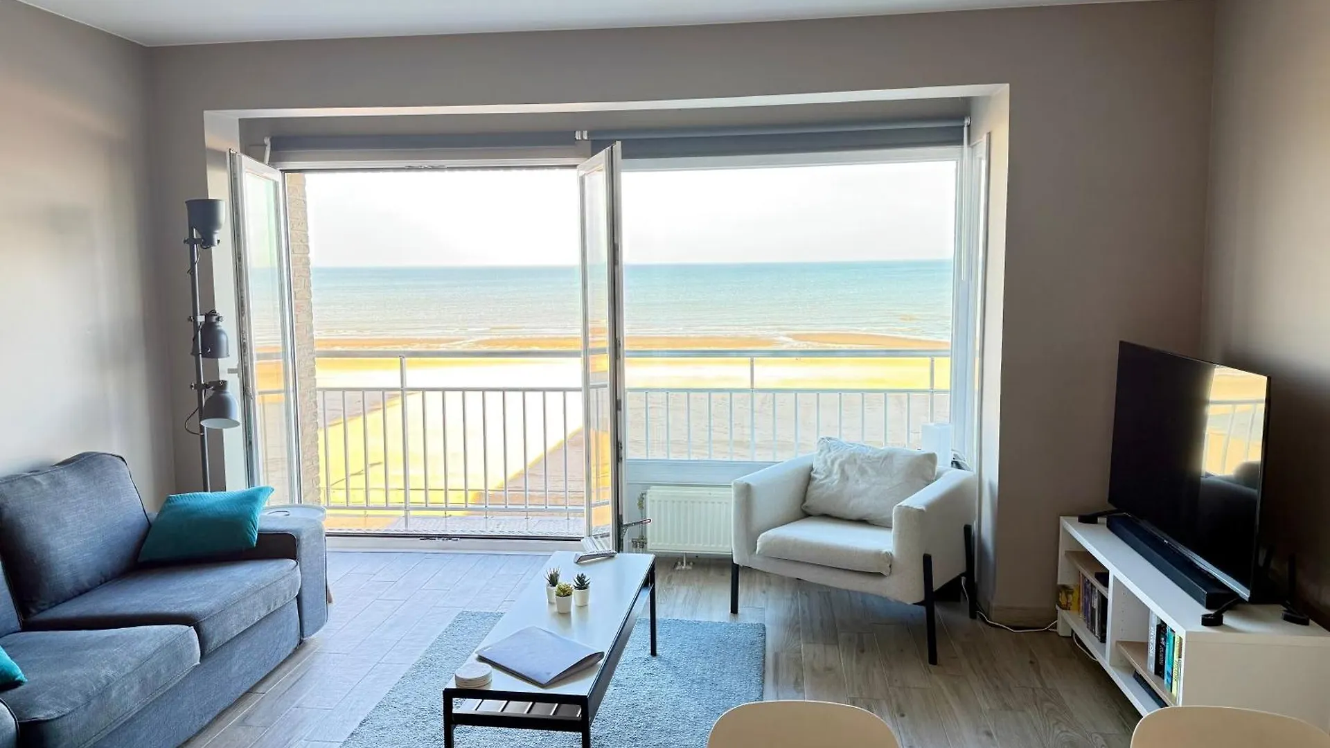 Apartment Appartement Verhuur Zeedijk Middelkerke Sunbeach